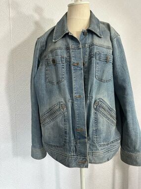 Women's Light Blue Washed Denim Jacket - Classic Jean Jacket
